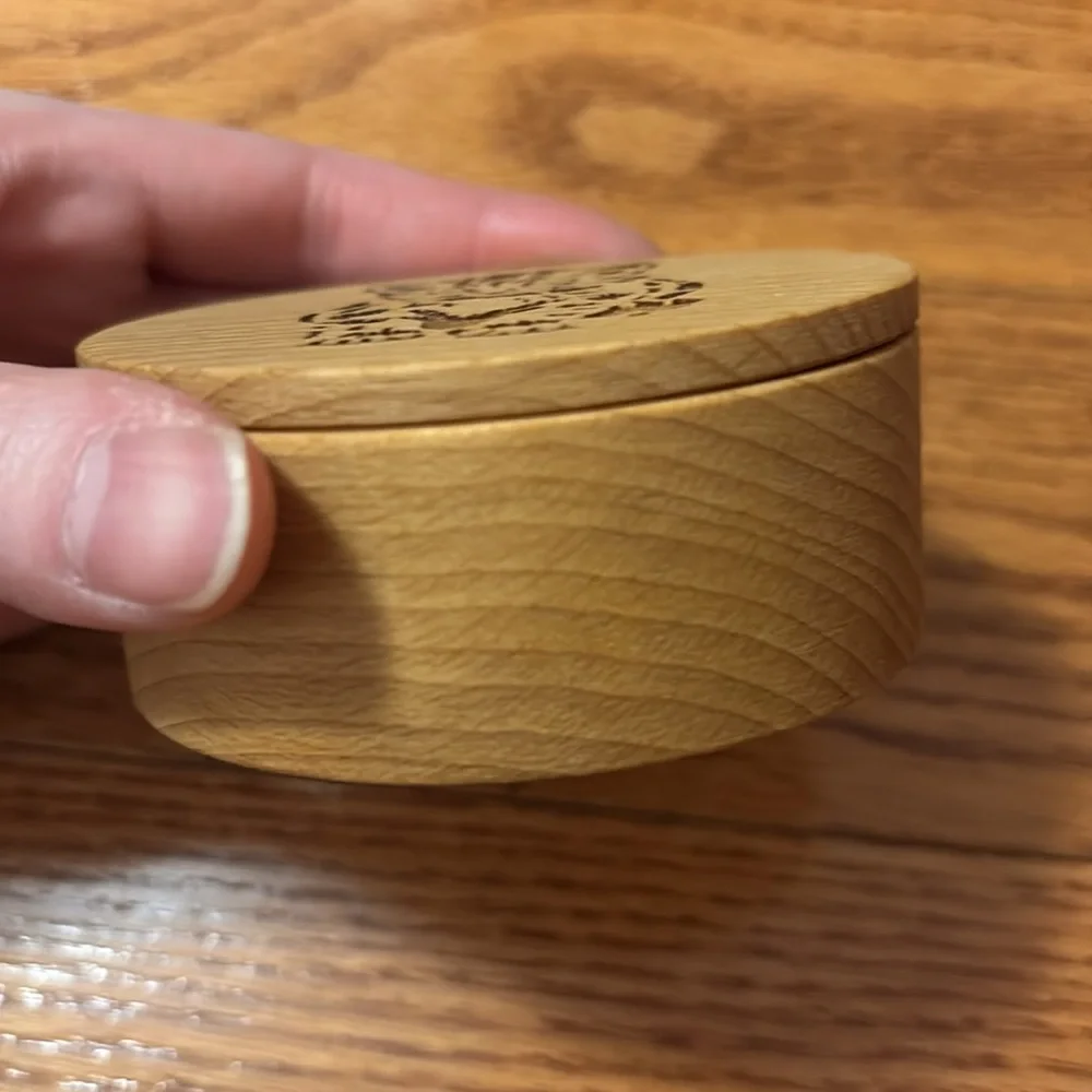 NEW Small Handcrafted Wooden Jewelry Box Circle Cat Kitten Trinket Box Jewelry
